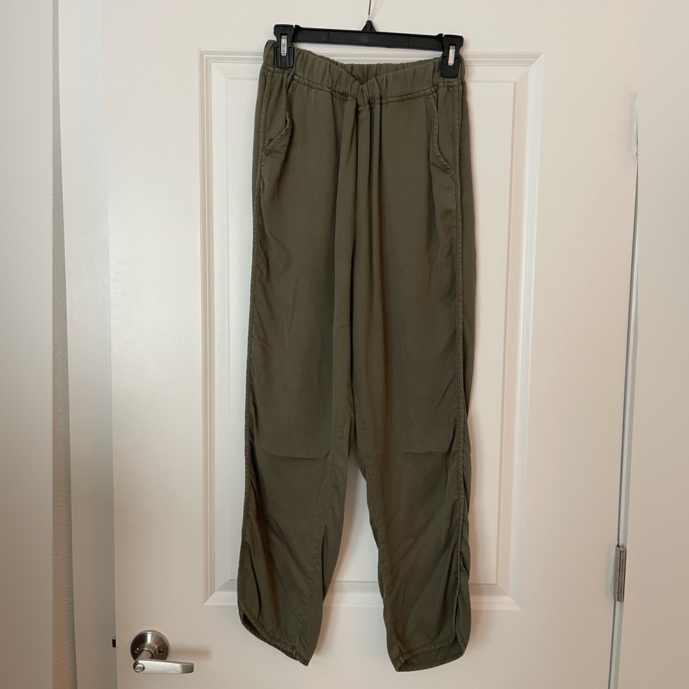 Green Pants